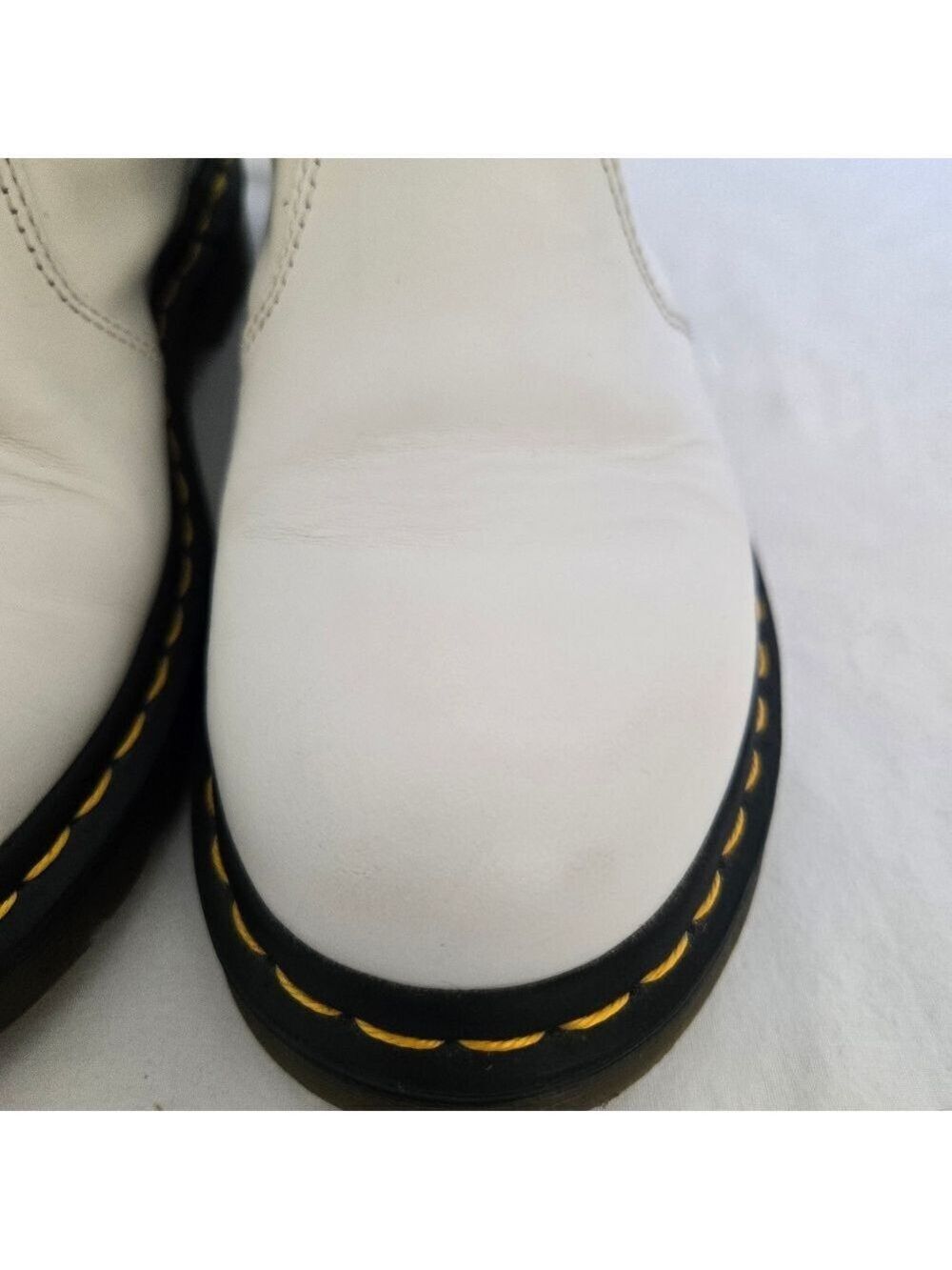 DOC MARTEN'S 2976 CHELSEA BOOTS SMOOTH LEATHER WHITE UNISEX WOMEN 7/ MEN 6 - Picture 5 of 16